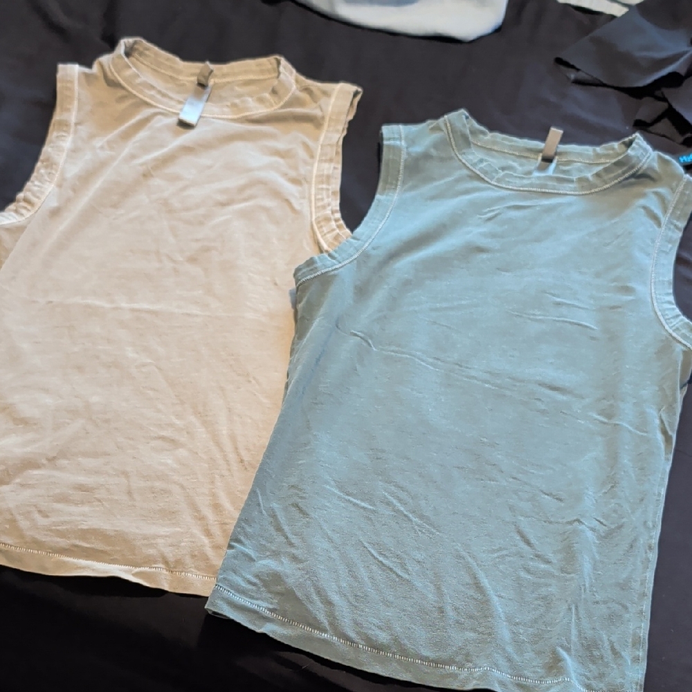 SKIMS Original Outdoor Collection Tanks Small